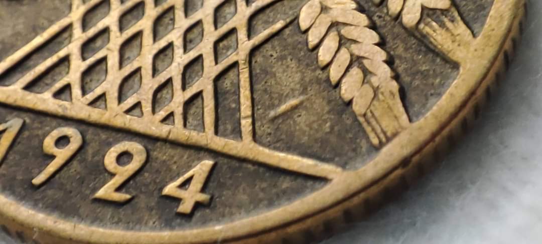 10-Reichspfennig-1924-J---Germany---Die-Gouges